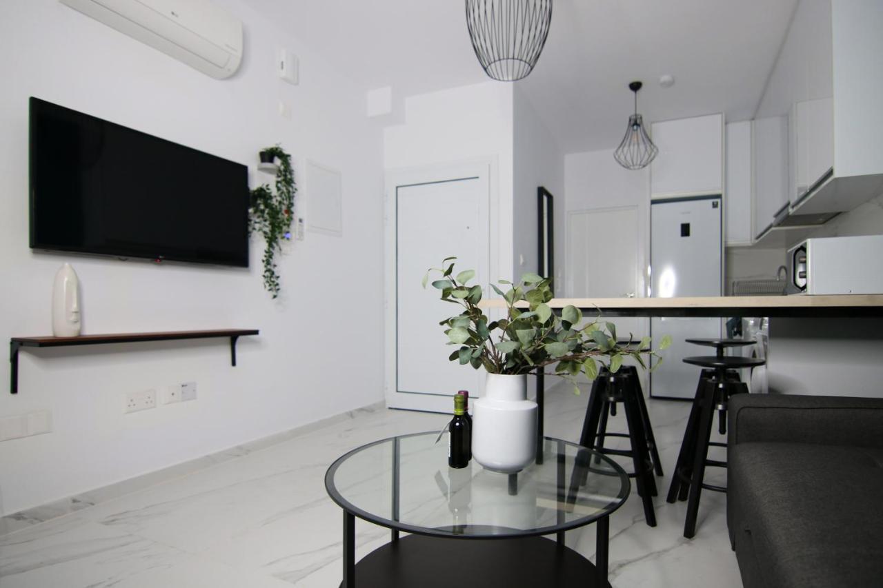 Phaedrus Living Seaside Romantic Flat Limnaria 123 Paphos ภายนอก รูปภาพ